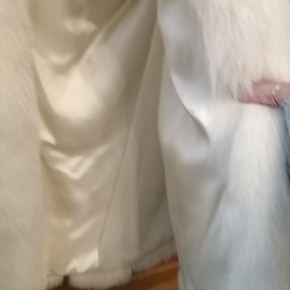 💕HOST PICK💕dreamy fur/hood - Picture 8 of 9